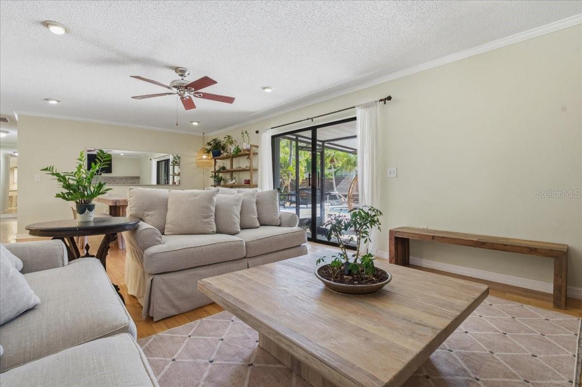 1467 Georgetowne Dr