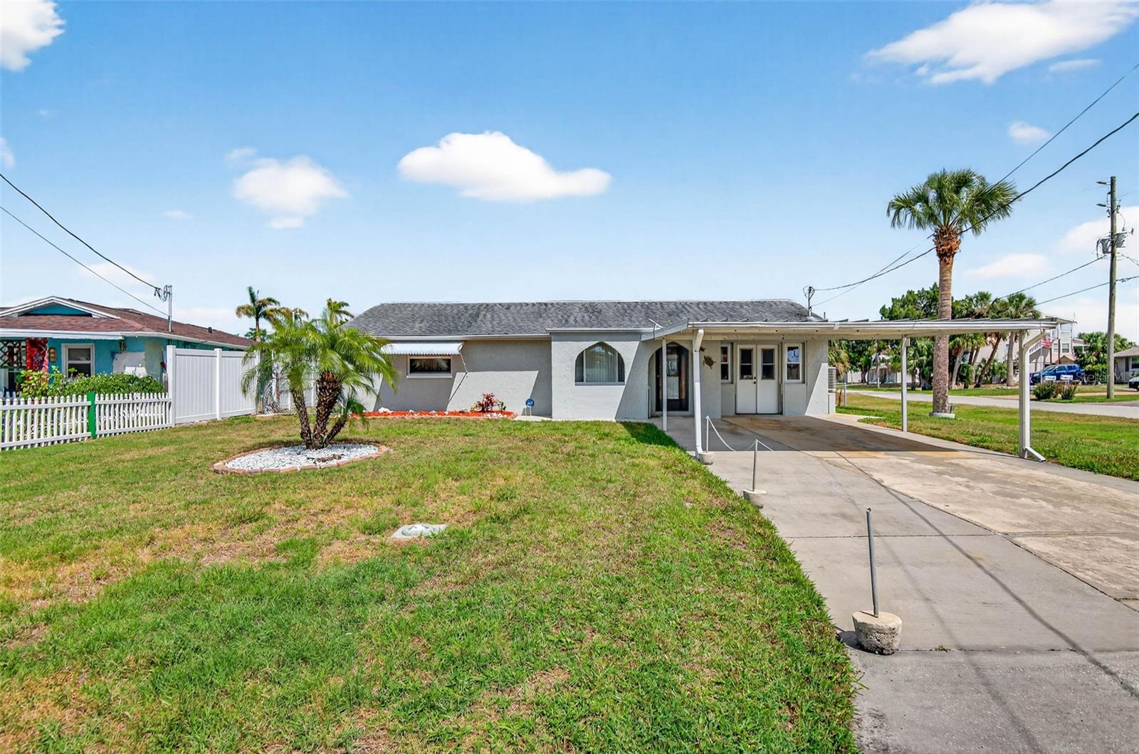 6645 Harbor Dr photo 1