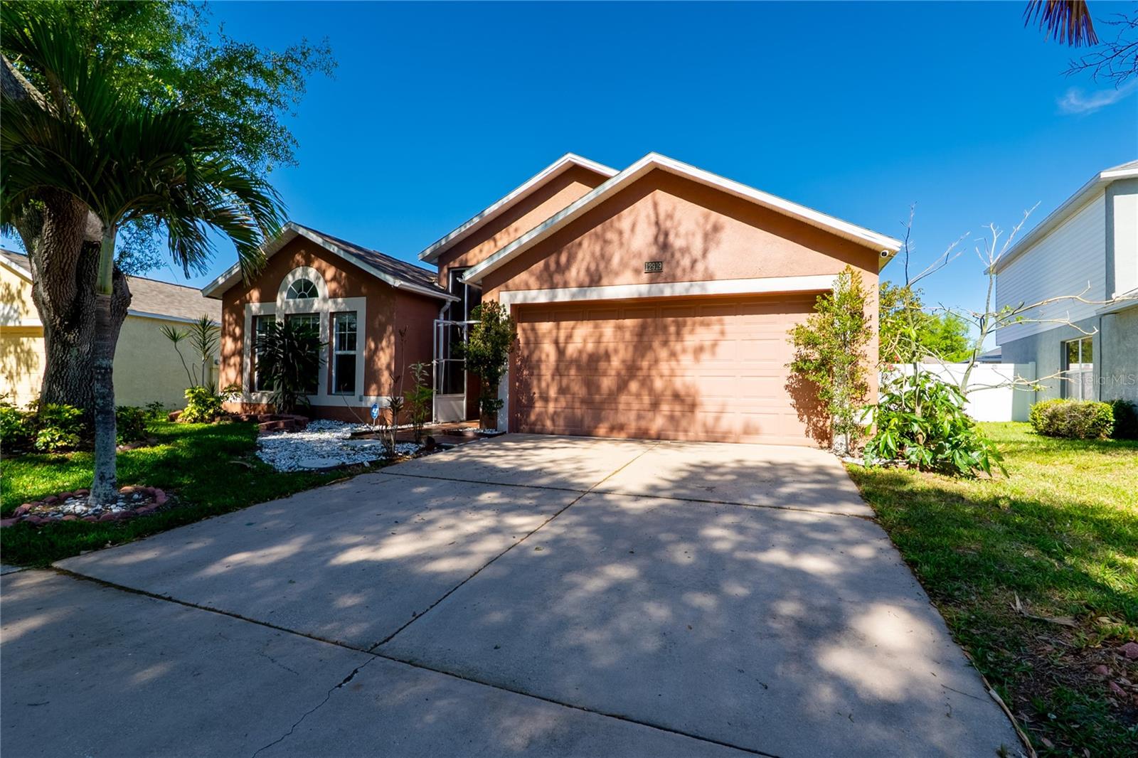 12919 Kings Lake Dr photo 1
