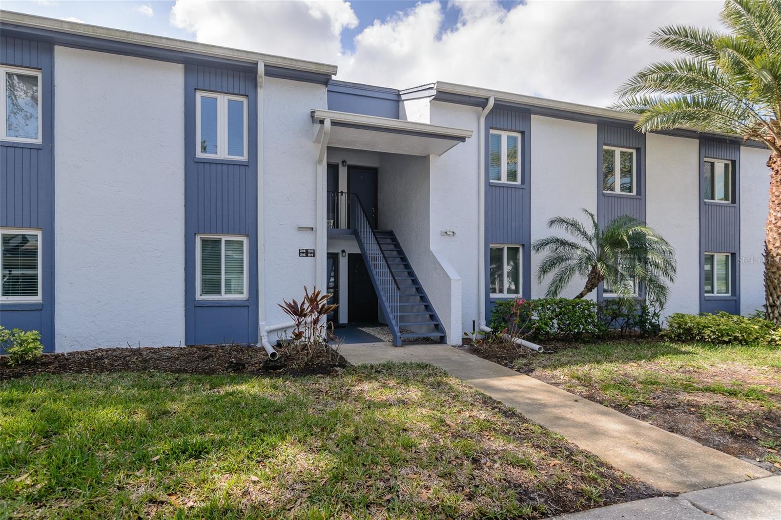 207 Cypress Ln photo 1