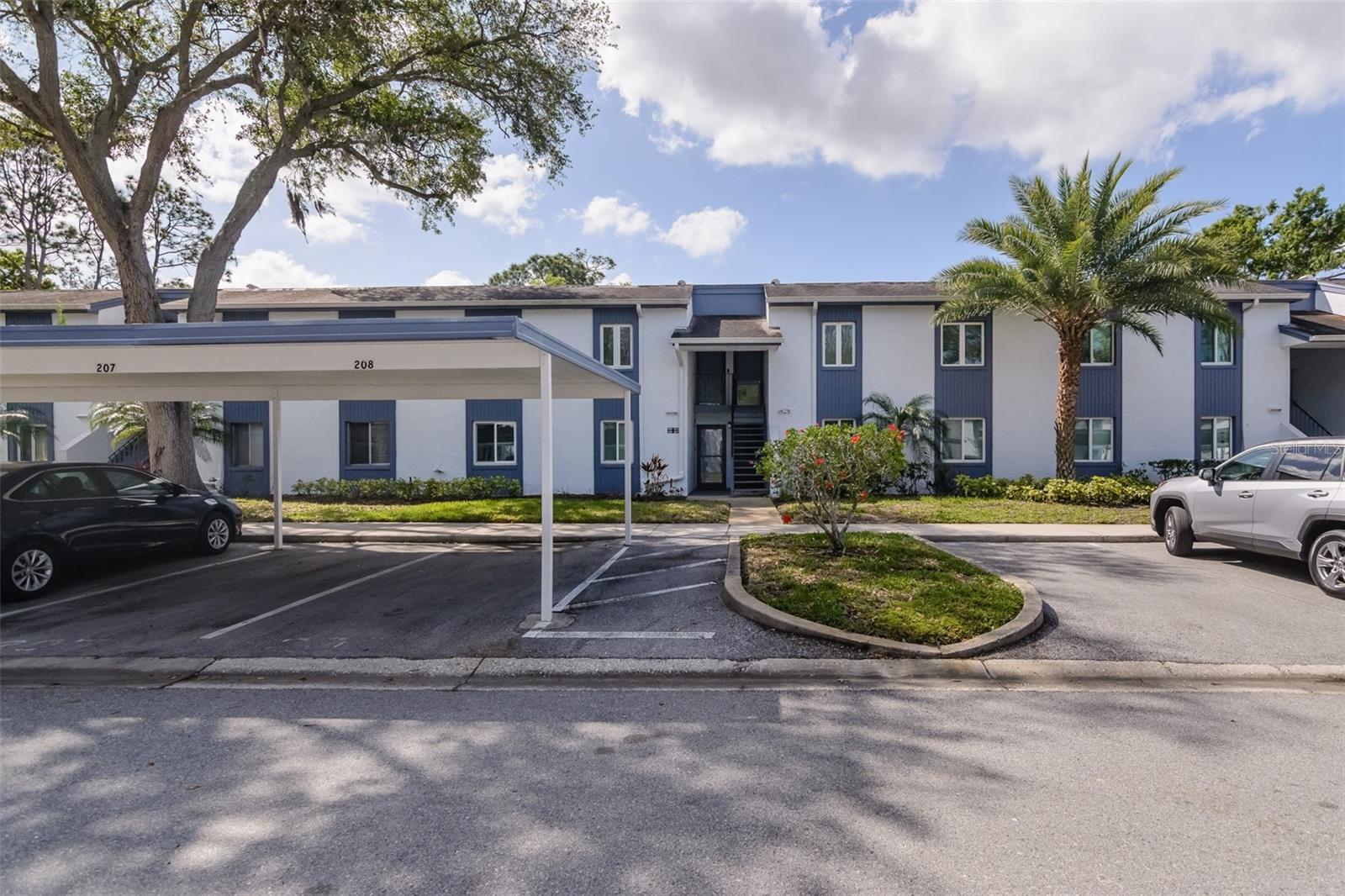 207 Cypress Ln