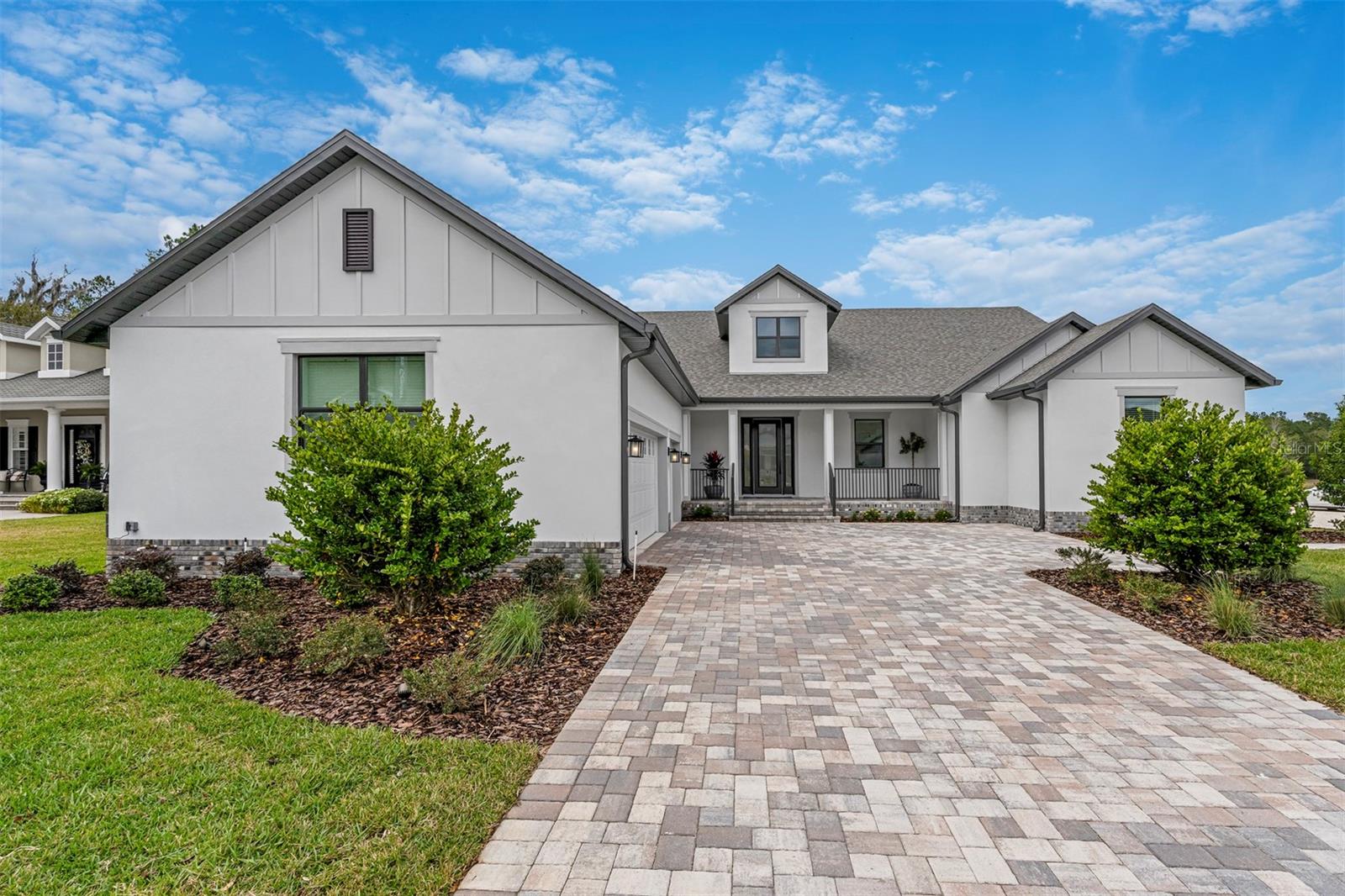 5619 Summit View Dr