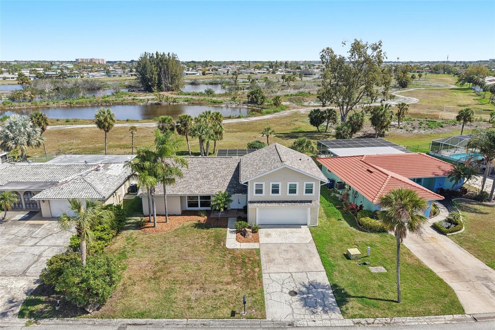 3855 Topsail Trl