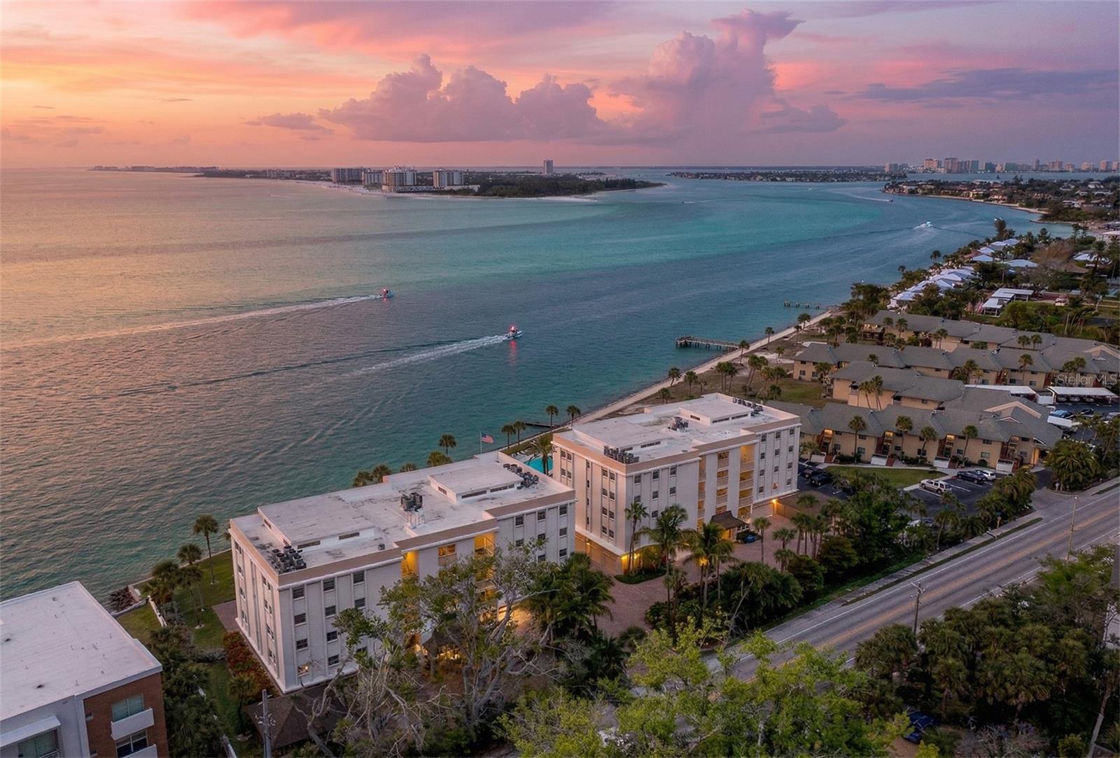 4712 Ocean Blvd #W10