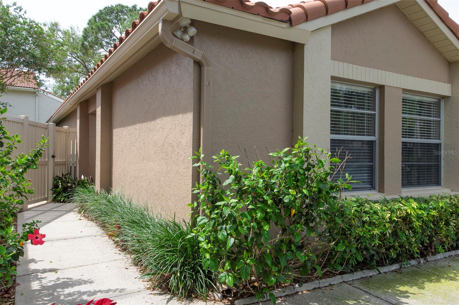 491 St Tropez Cir NE