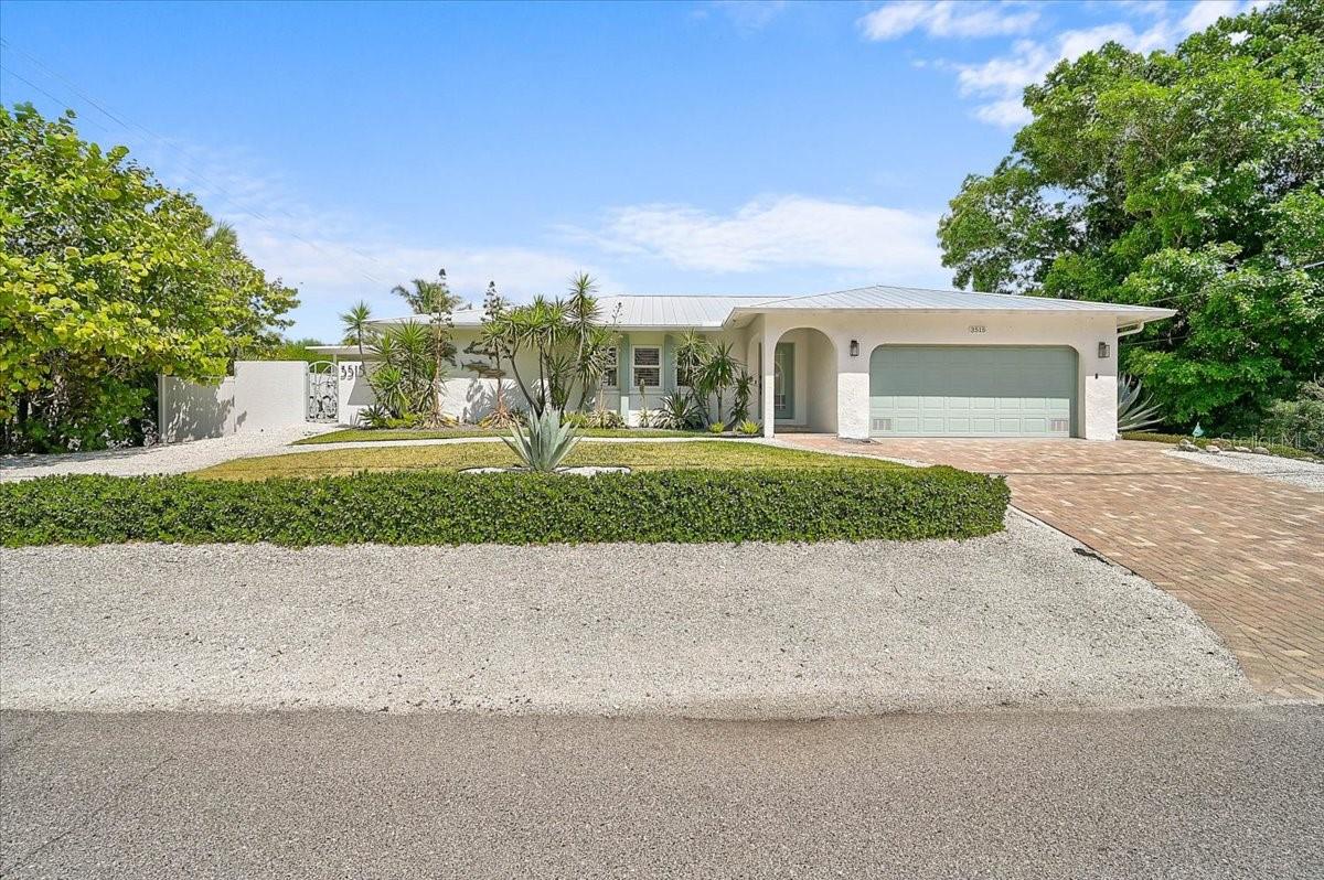 3515 LA Paloma Ave photo 1