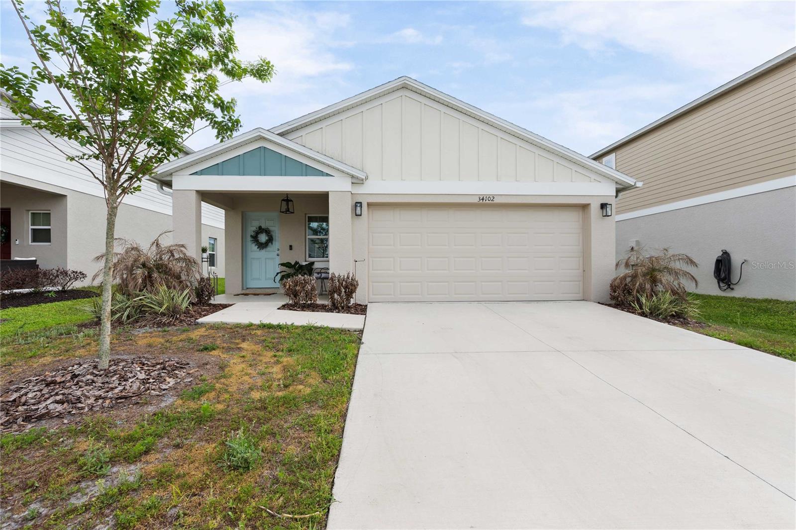 34102 Scarlet Sage CT photo 1