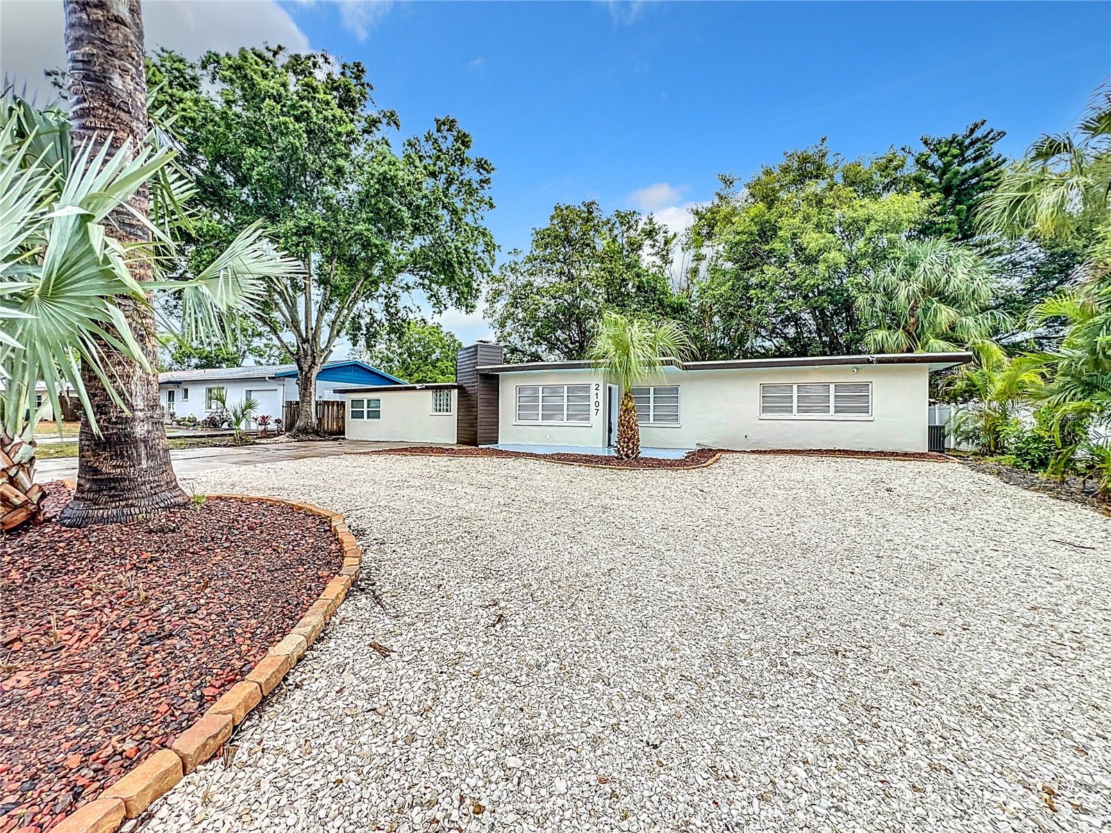 2107 Pine Ter photo 1