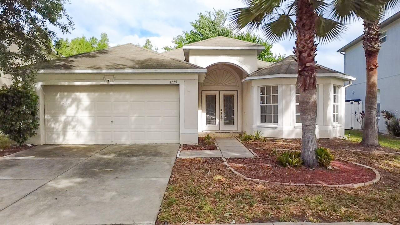 3229 Dunstable Dr photo 1