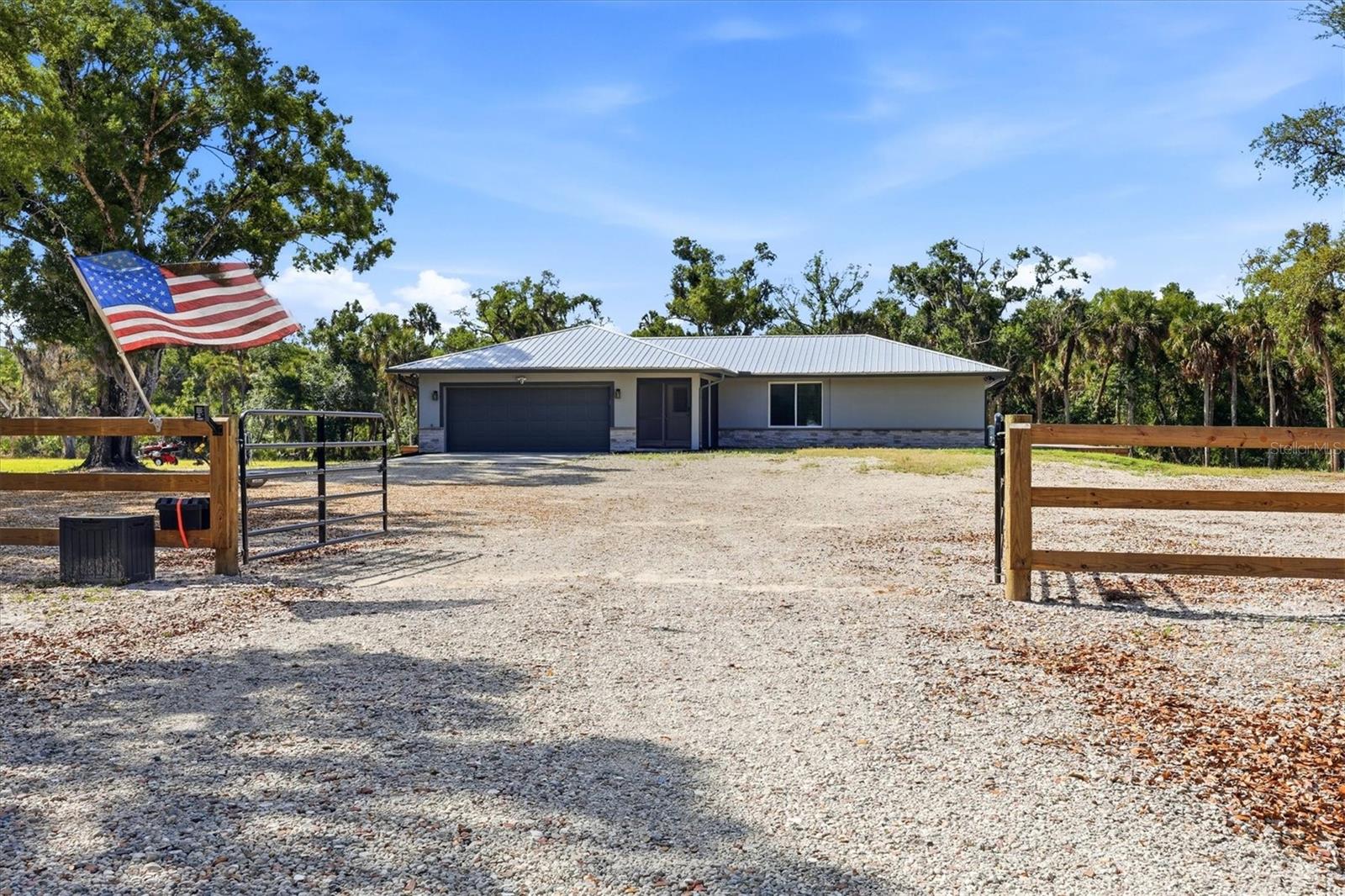 5361 Myakka Valley Trl photo 1