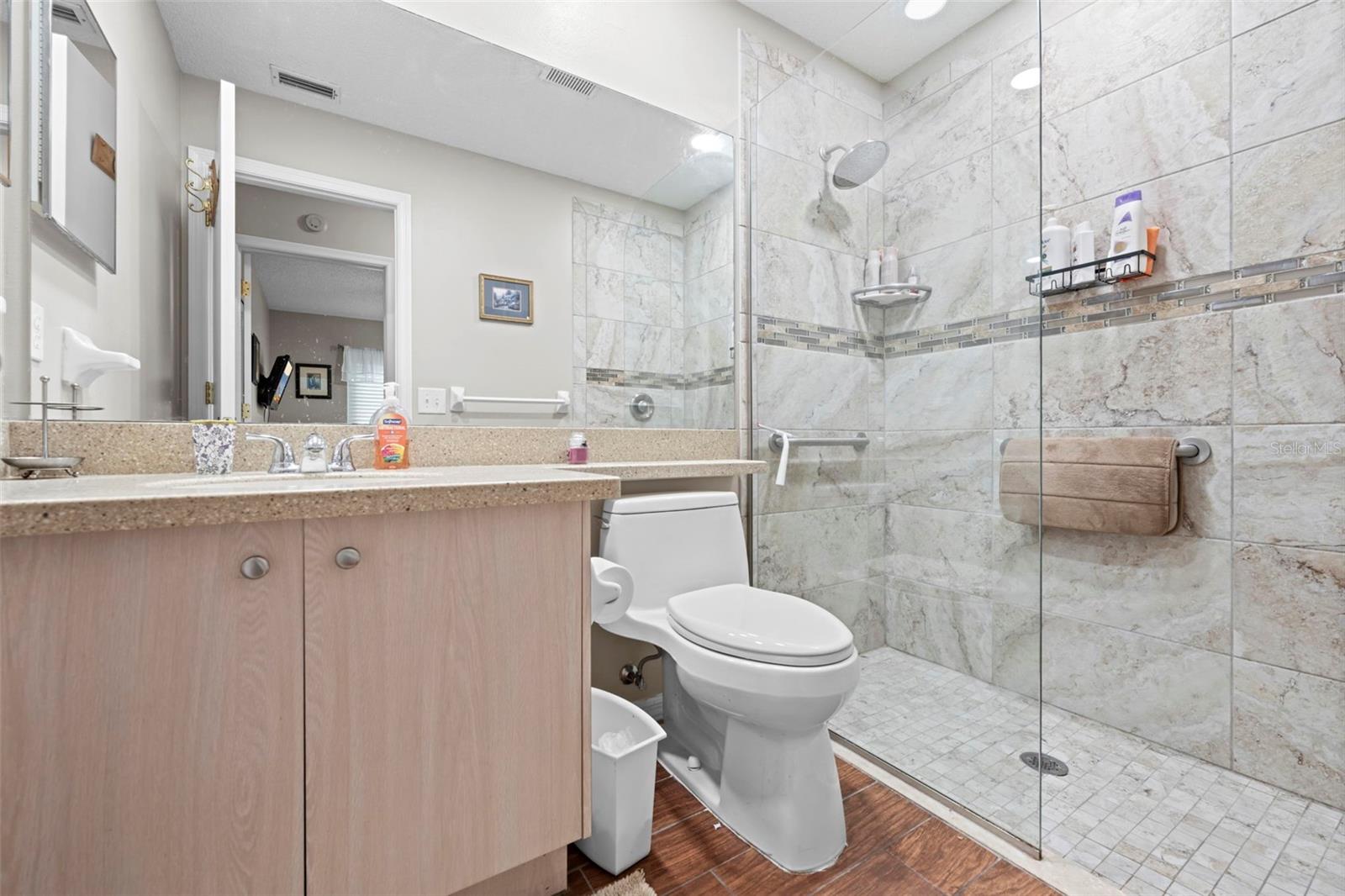 2552 Crystal Lake Dr