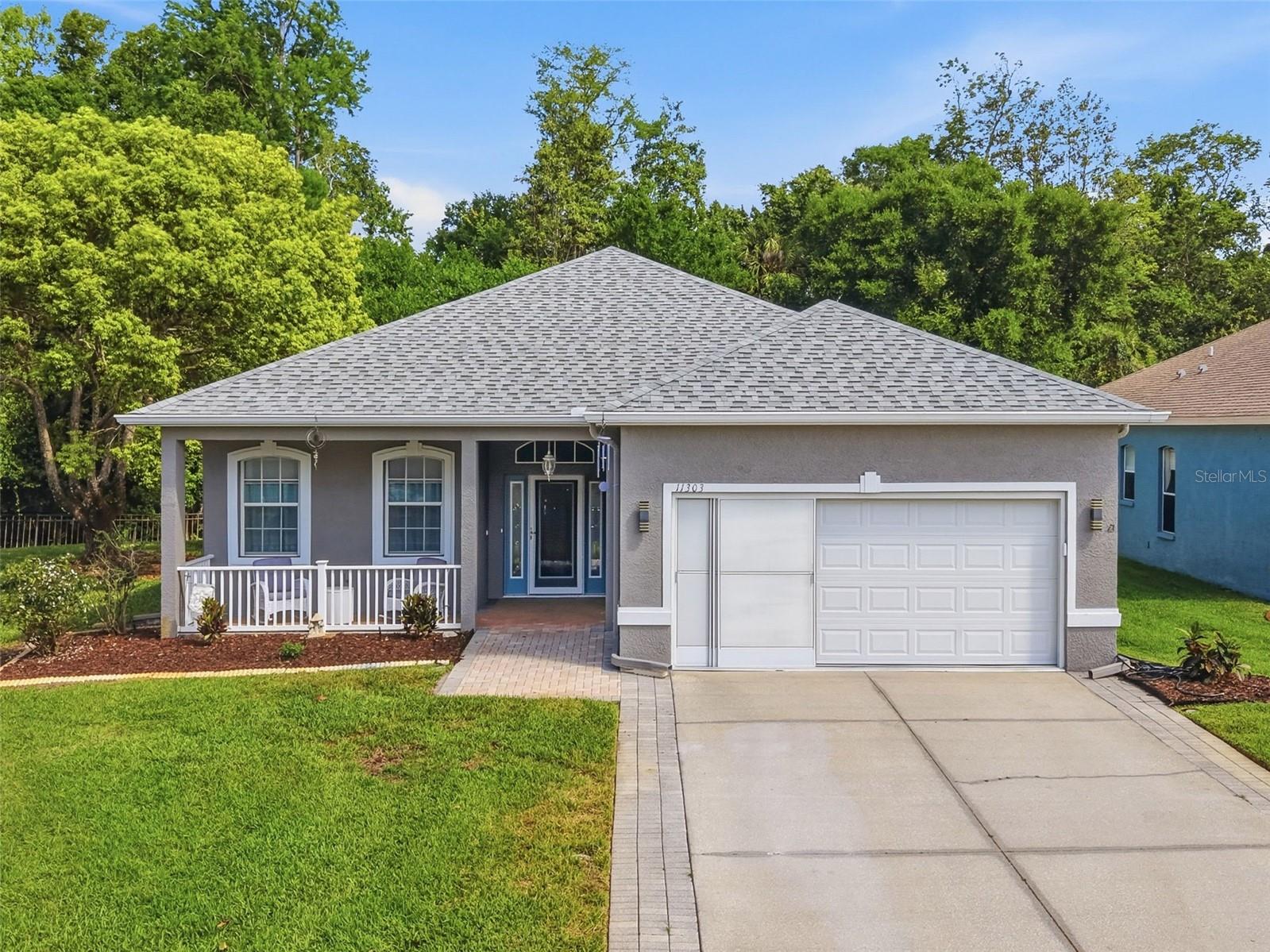 11303 Clear Oak Cir photo 1