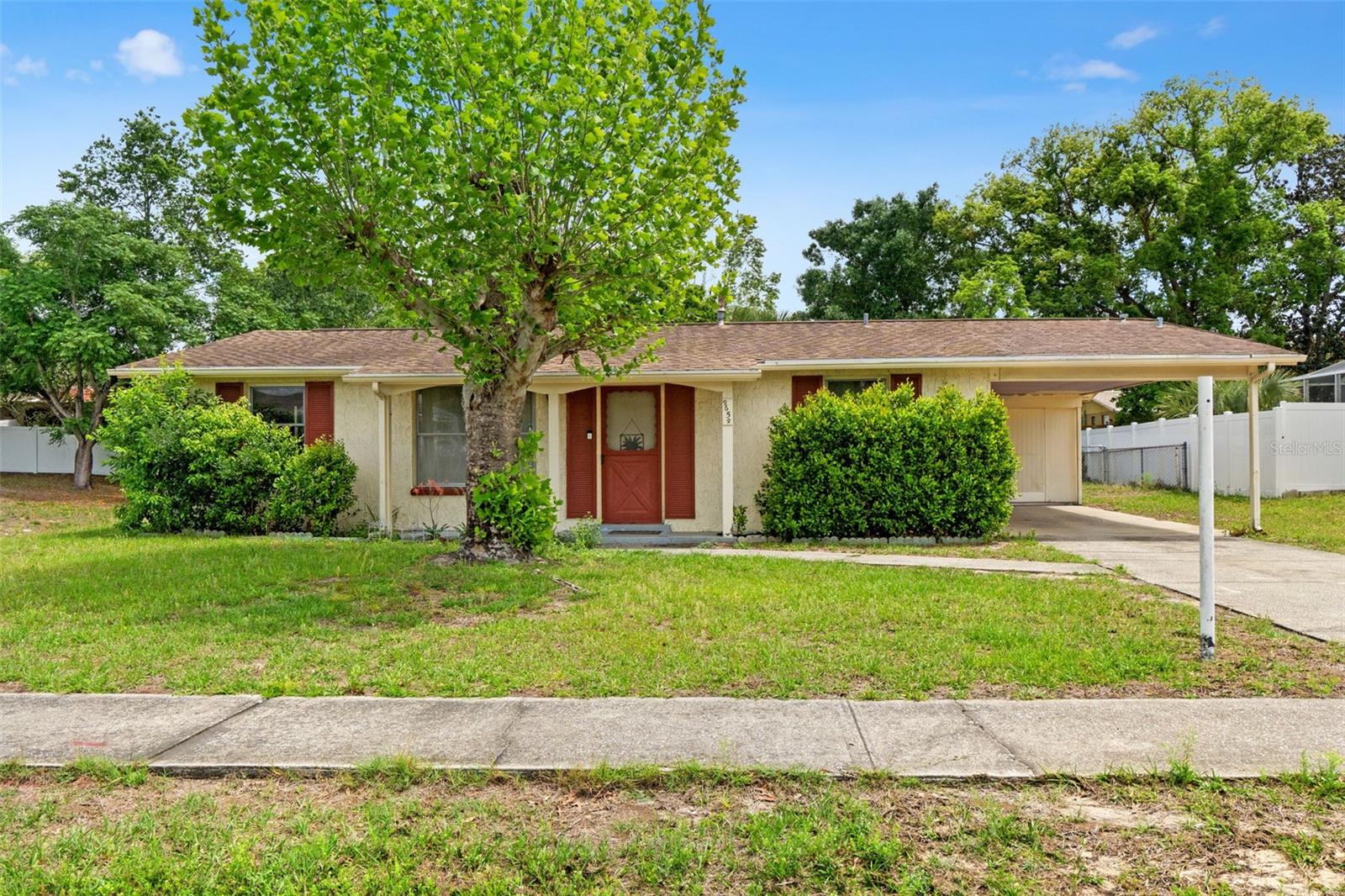 9658 Bayside CT