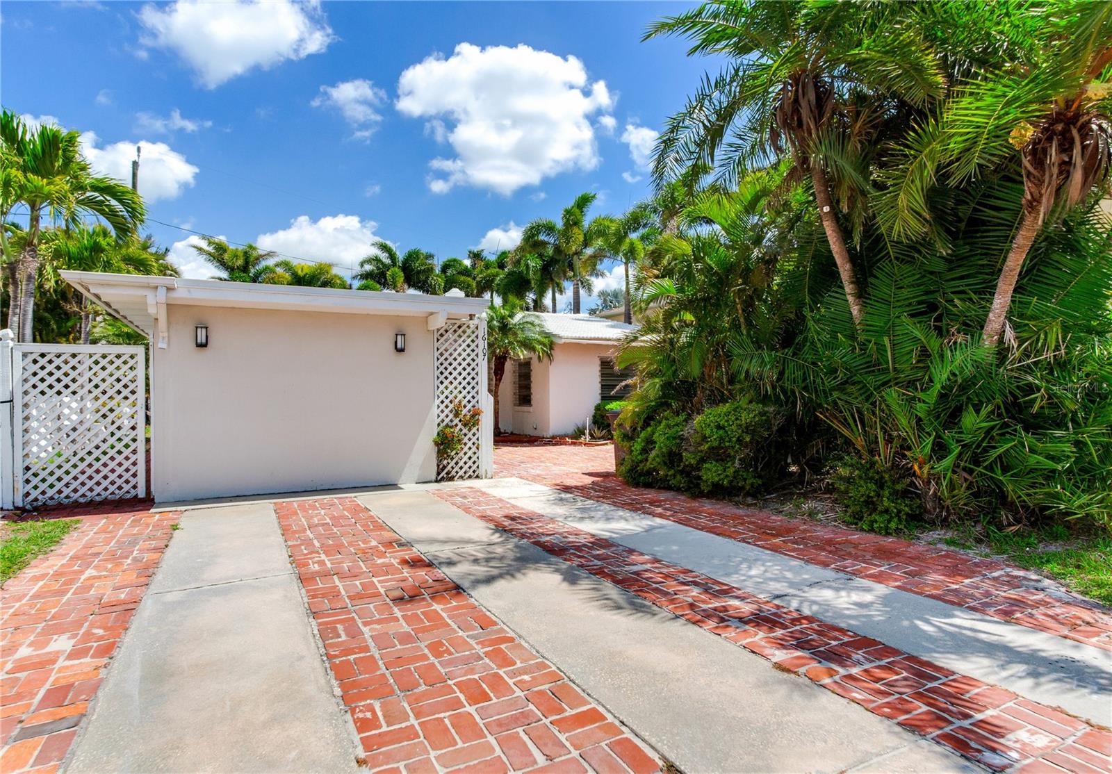 16107 Gulf Blvd