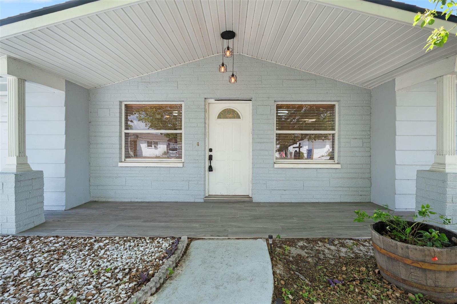1415 Brixton Ln