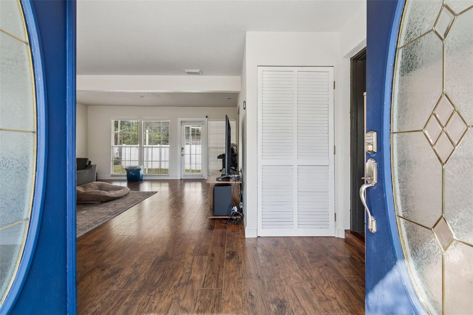 2301 W Eldred Dr