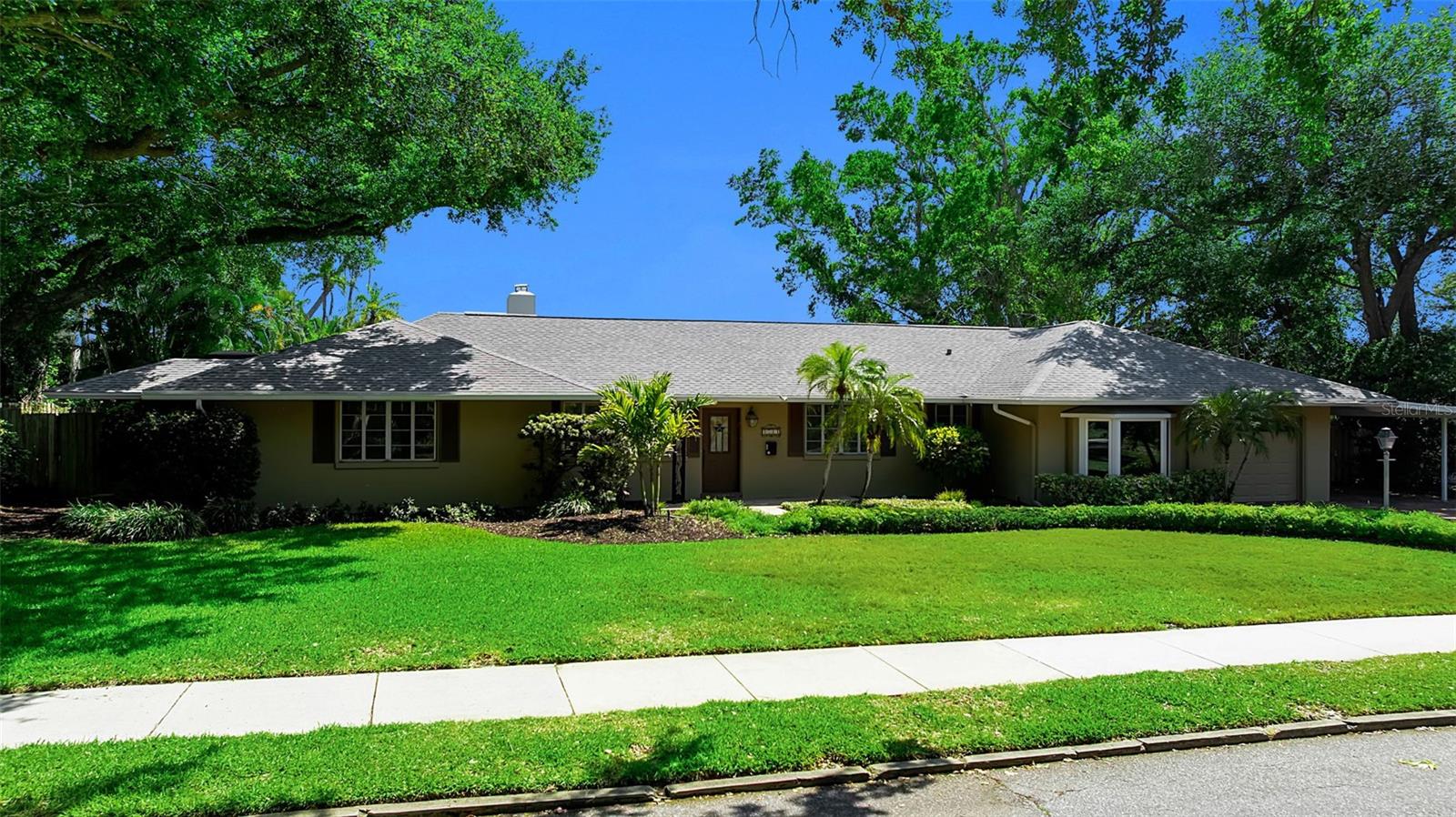 1714 South Dr photo 1