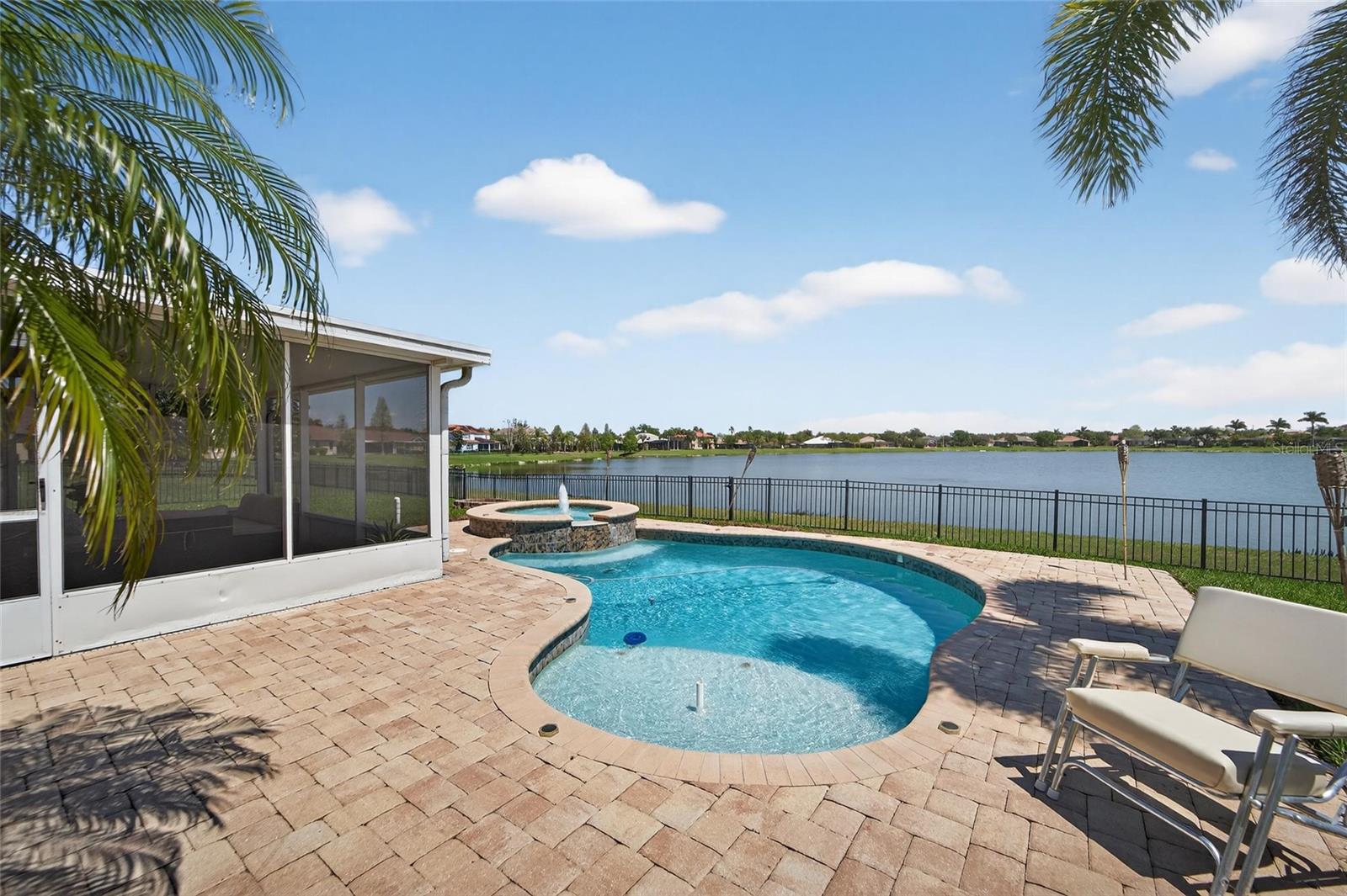 5325 Sandy Shell Dr
