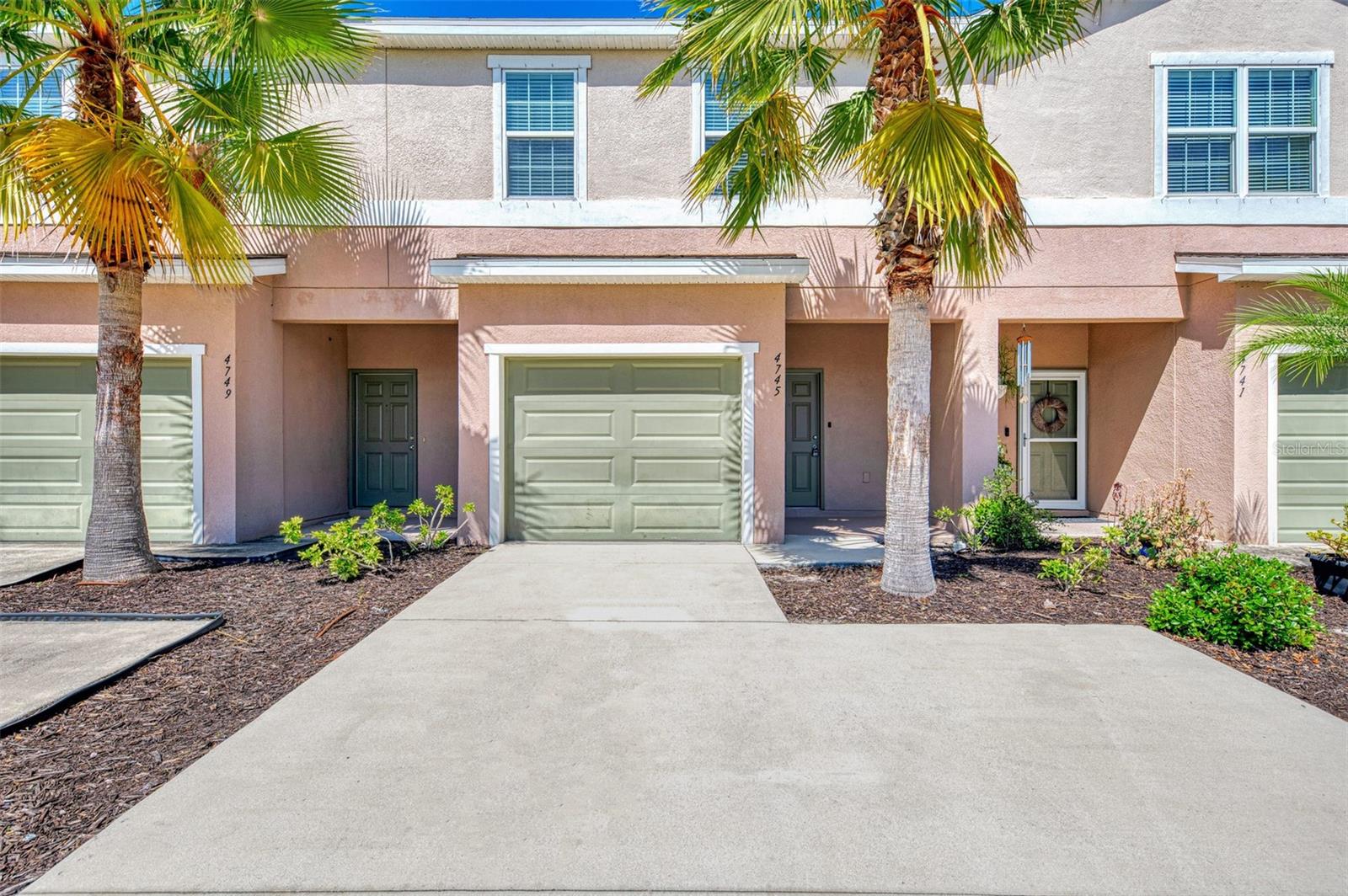 4745 Vignette Way photo 1