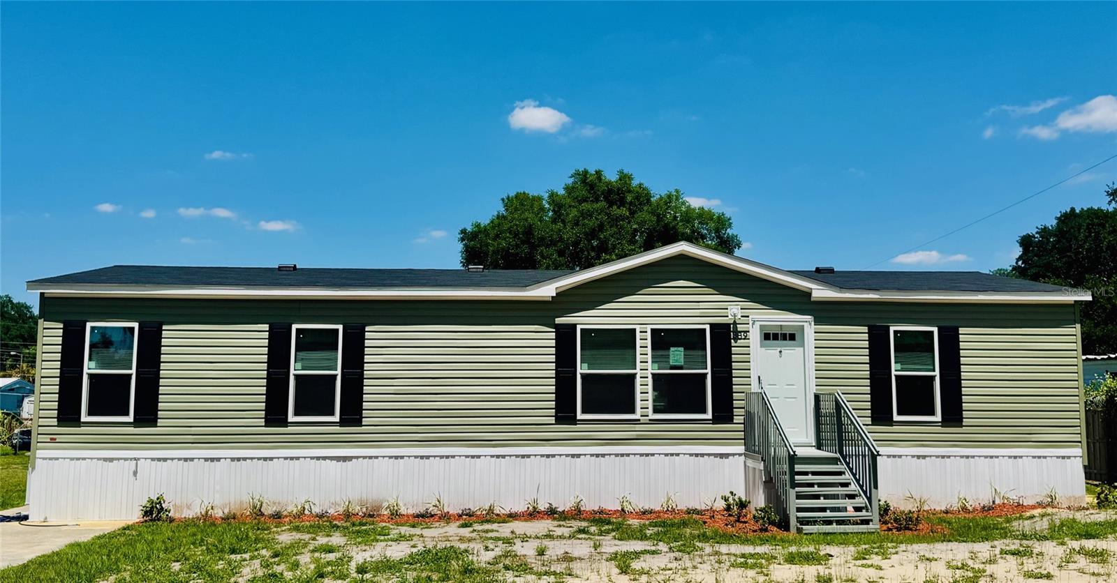 389 Waterview Dr