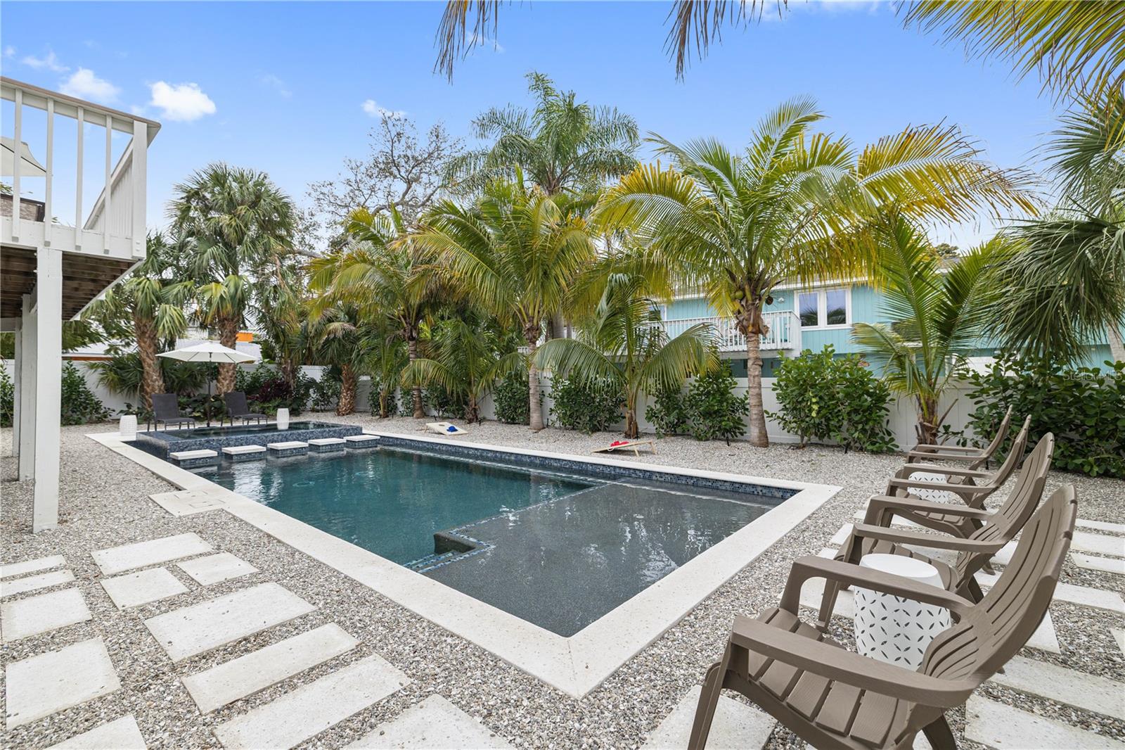 228 Gladiolus St photo 1