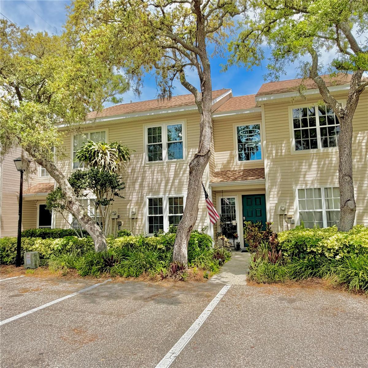 2122 Clover Hill Rd