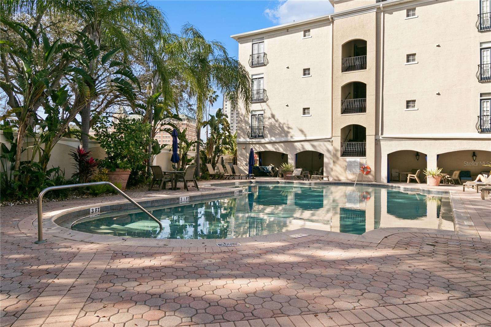 501 Knights Run Ave #1310 photo 1