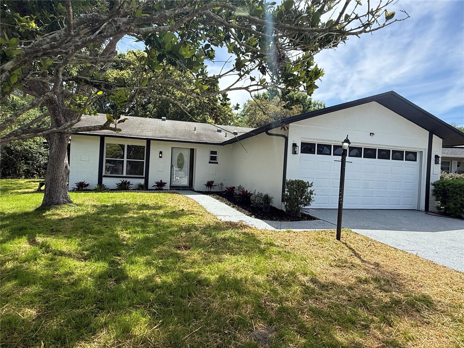 10501 Hardwood CT photo 1