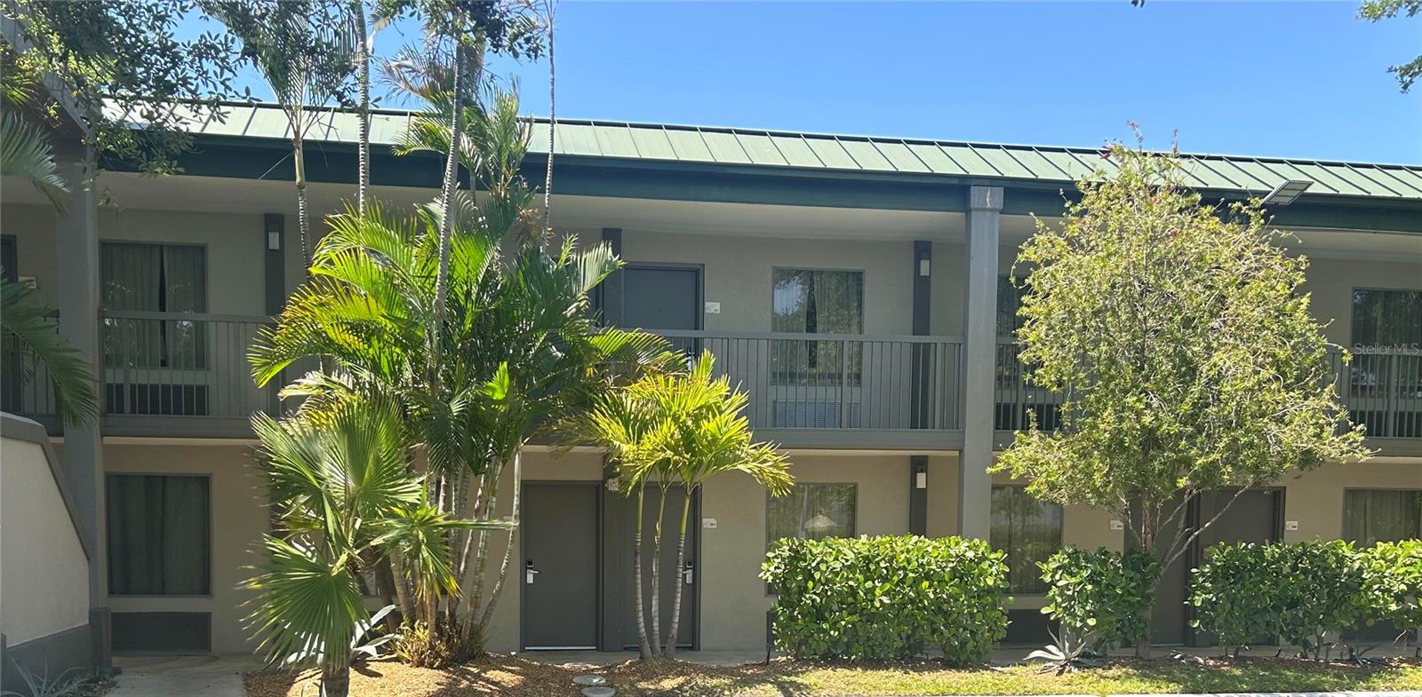 7150 N Tamiami Trl #S-604 photo 1
