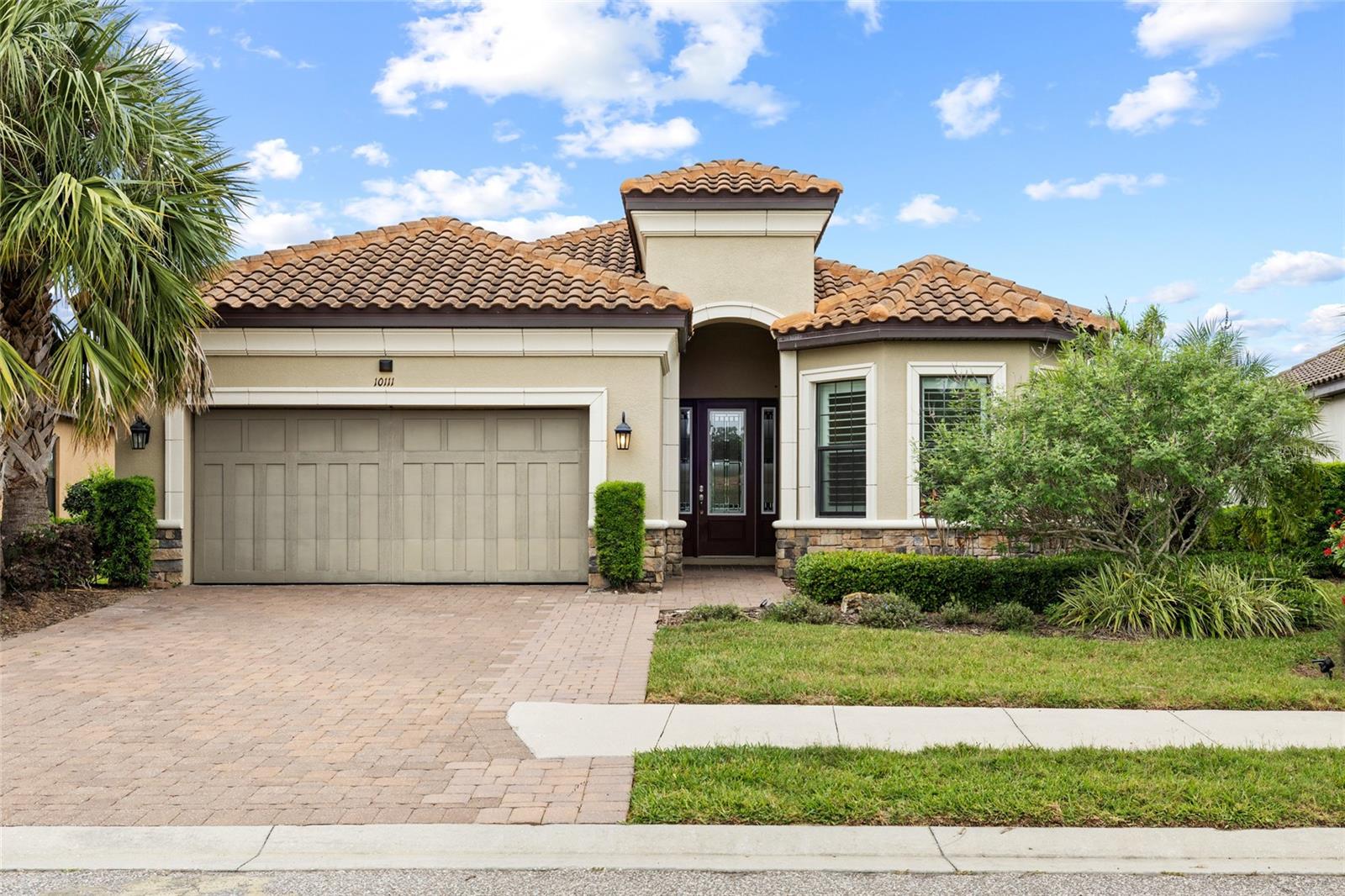10111 Craftsman Park Way photo 1