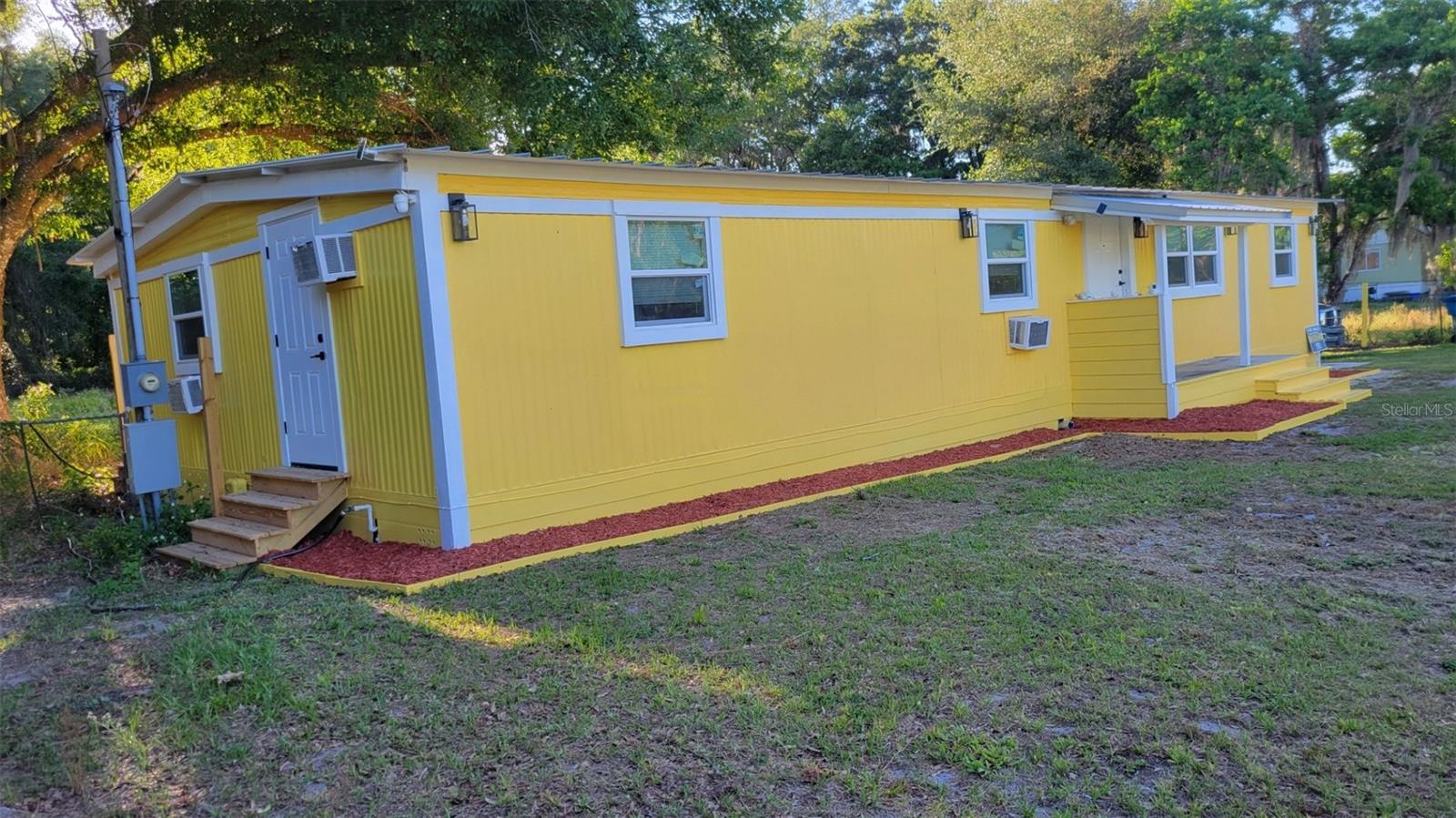 7690 Gordon Loop photo 1
