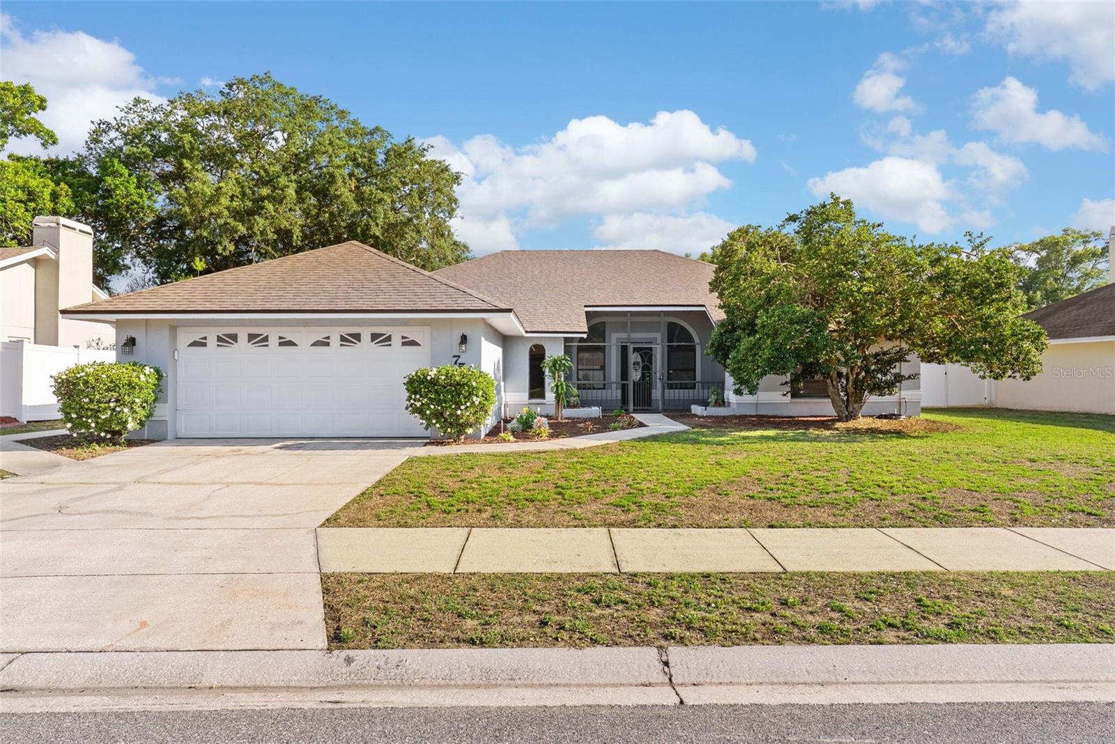 7542 Gunstock Dr photo 1