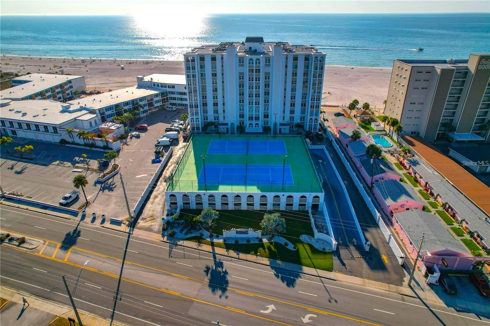 4950 Gulf Blvd #903
