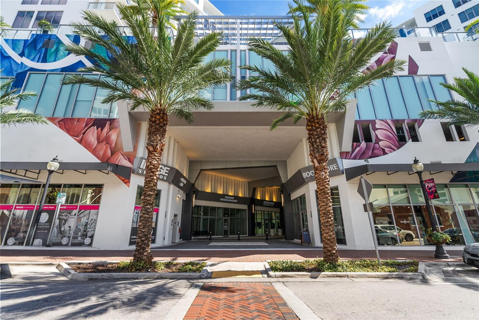 111 S Pineapple Ave #904