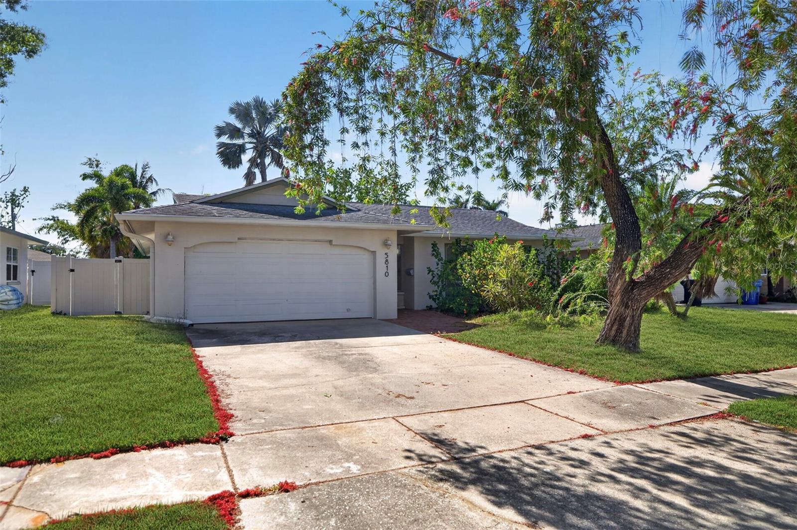 5810 Venetian Blvd NE