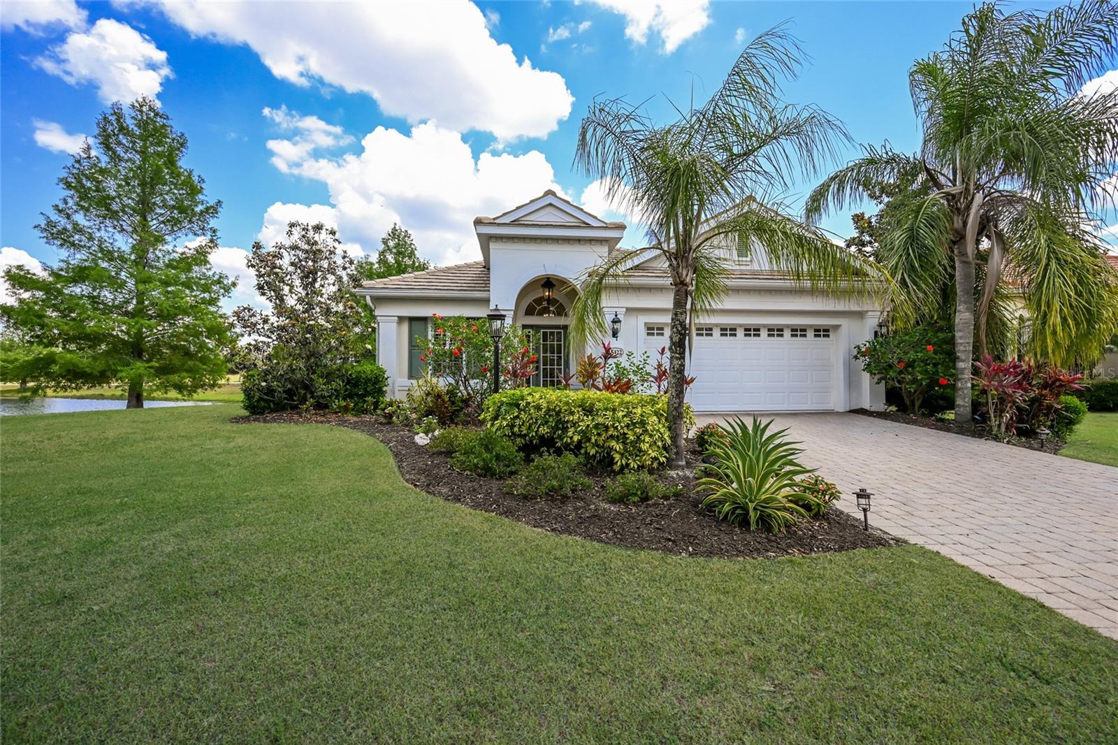 15422 Helmsdale Pl photo 1