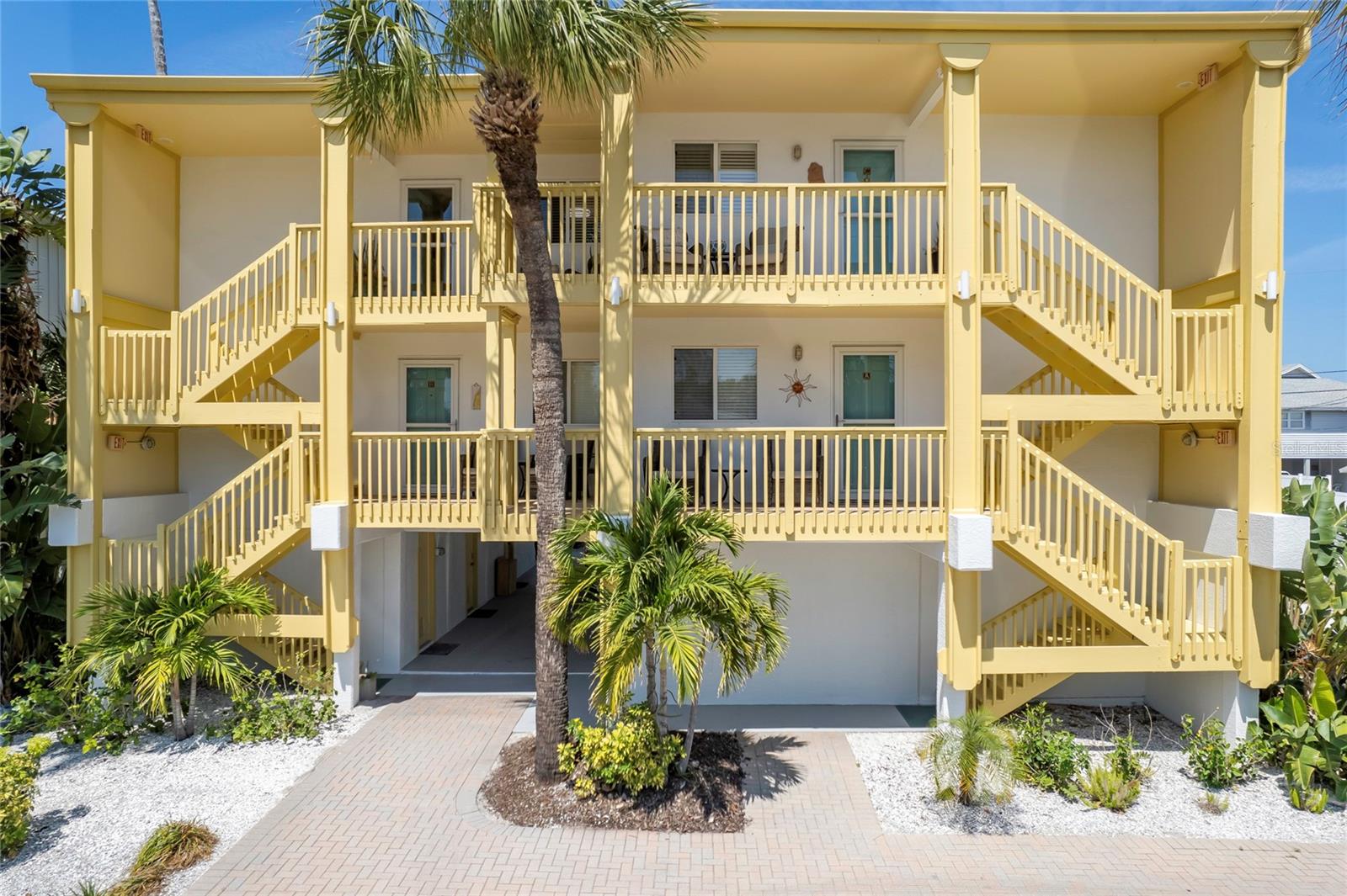 708 Gulf Blvd #D photo 1