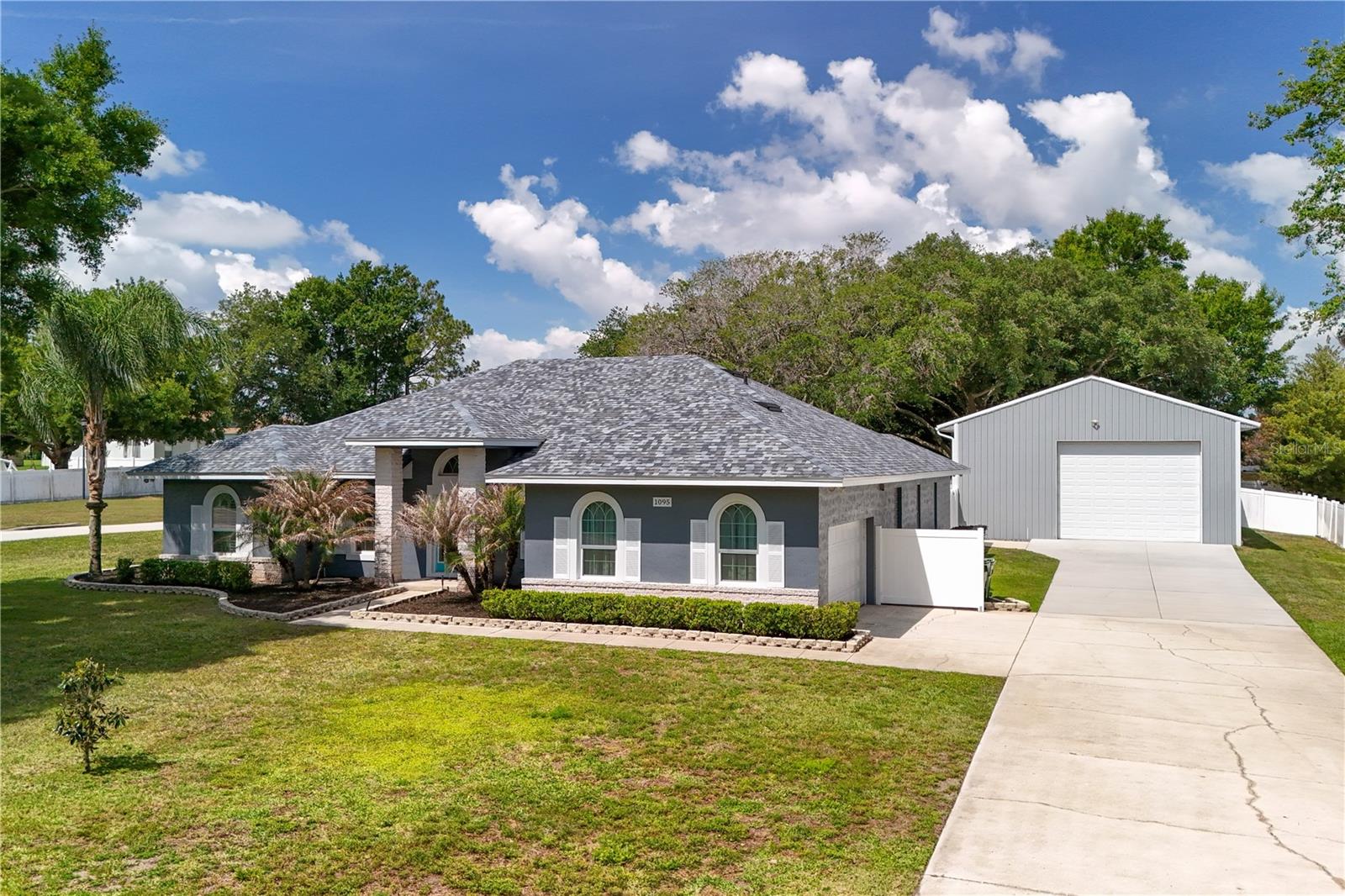 1095 W Lake Hamilton Dr photo 1
