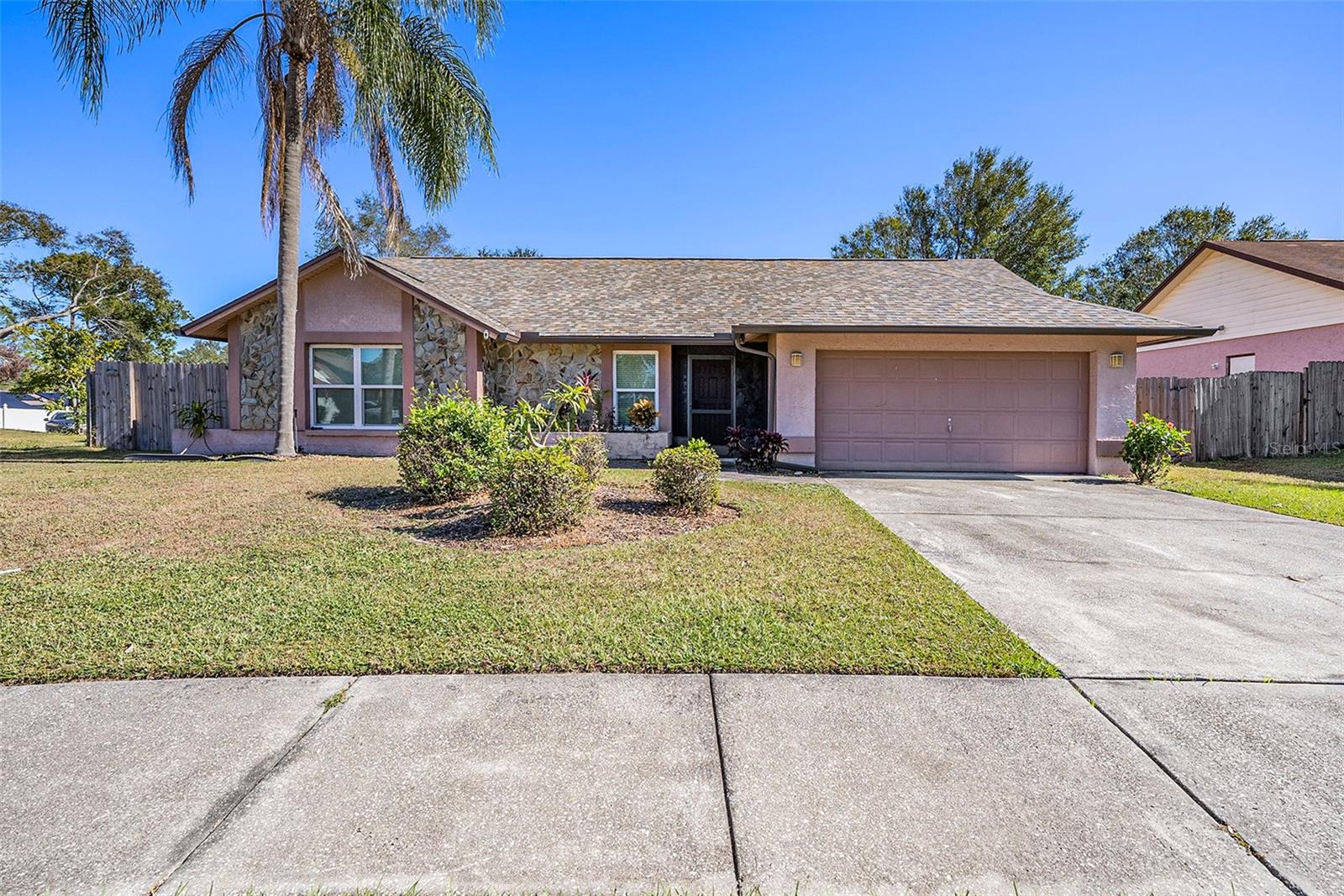 1606 Dusty Rose Ln photo 1