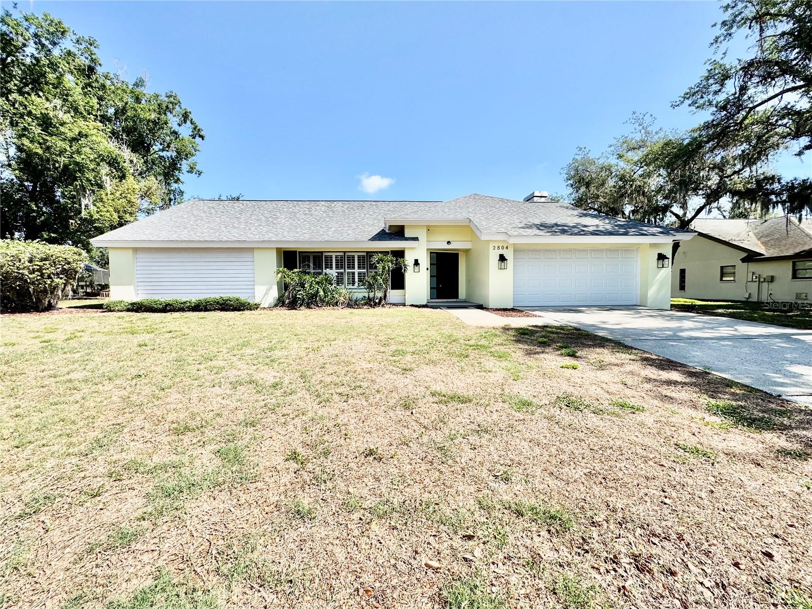 2804 Wedgewood Dr photo 1
