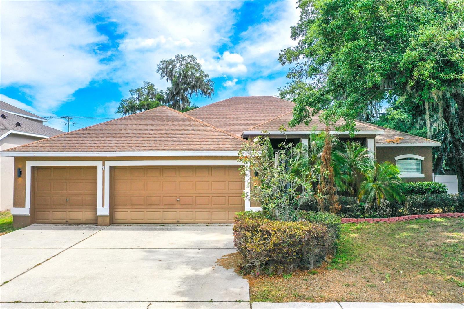2539 Centennial Falcon Dr photo 1