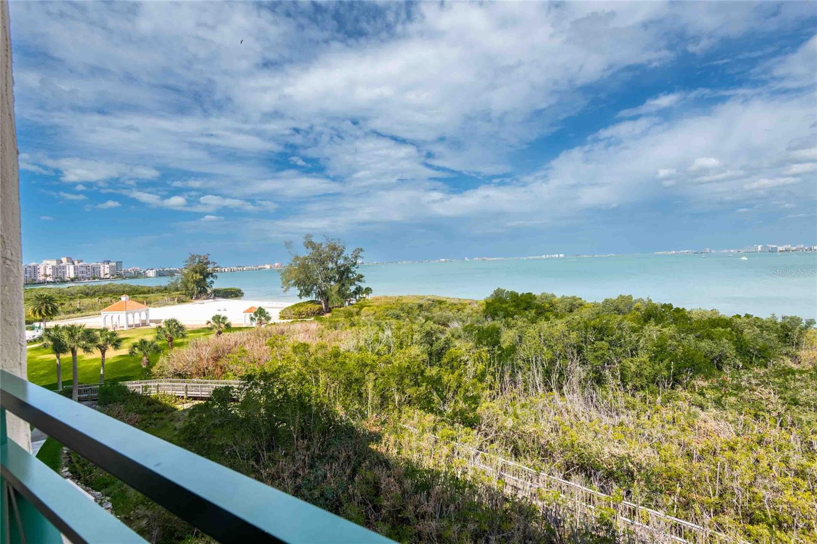 4737 Dolphin Cay Ln S #407 photo 1
