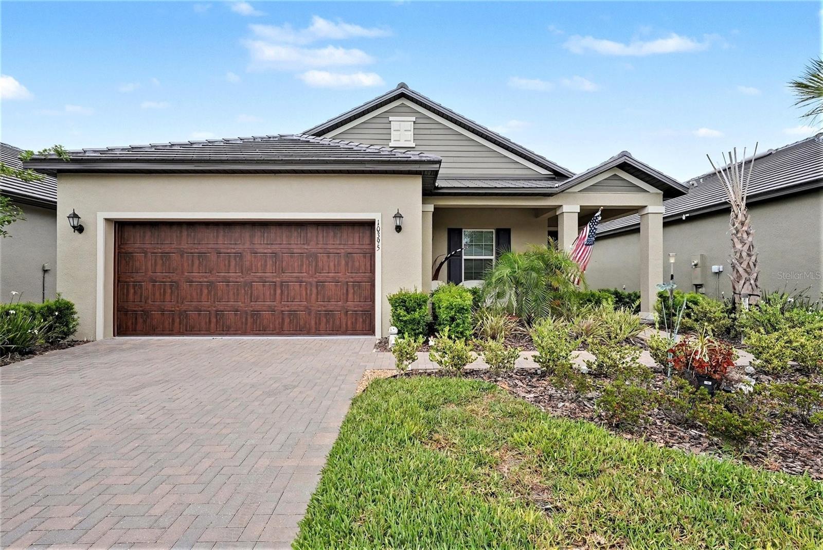 10395 Banyan Breeze Blvd photo 1