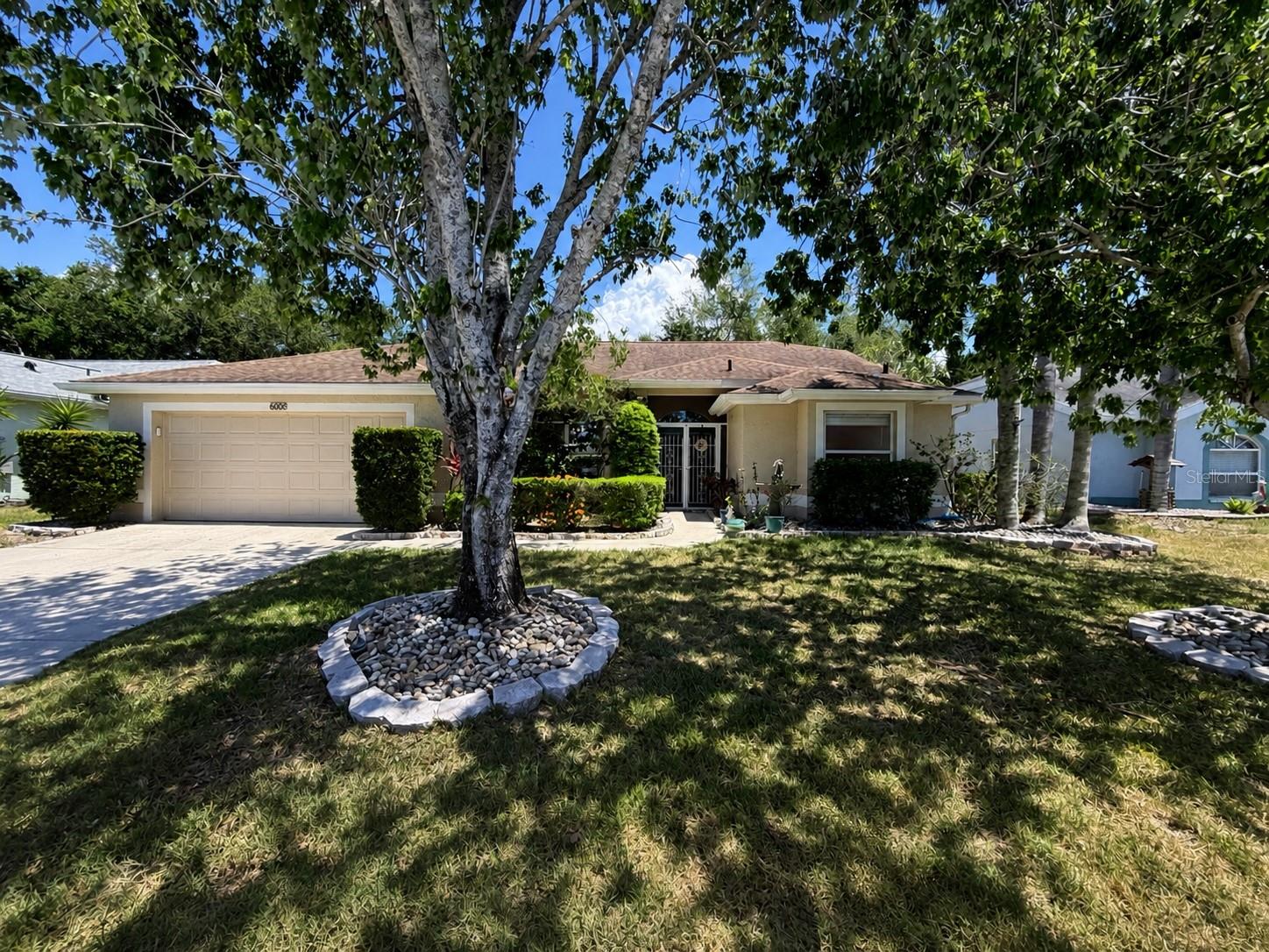 6005 Promenade CT photo 1