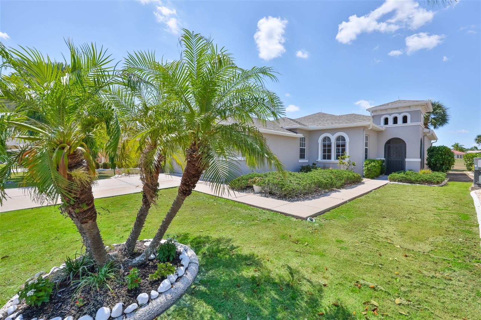 448 Noble Faire Dr photo 1