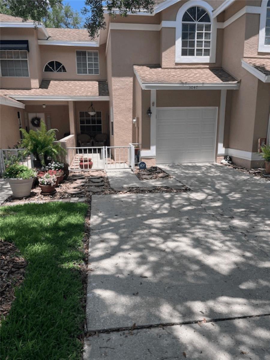 3047 Overlook Pl photo 1