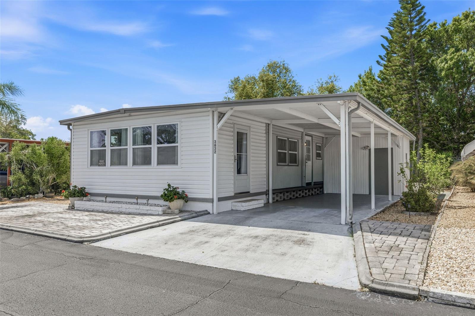 3632 Tiki Dr