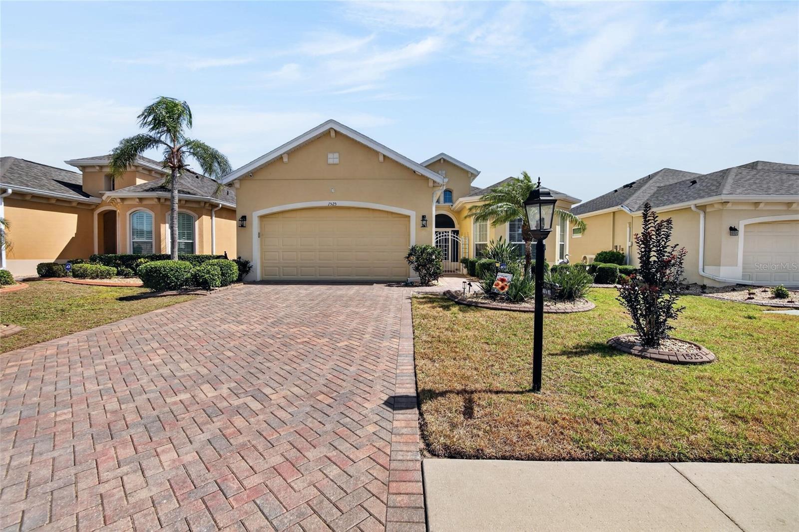 1525 Emerald Dunes Dr photo 1