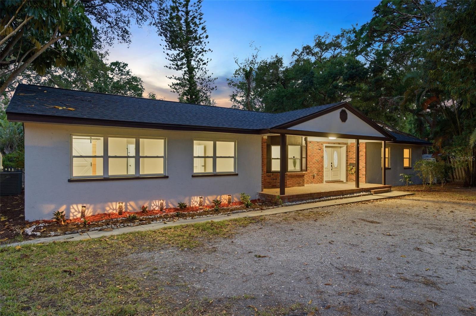 3084 Spirea St photo 1