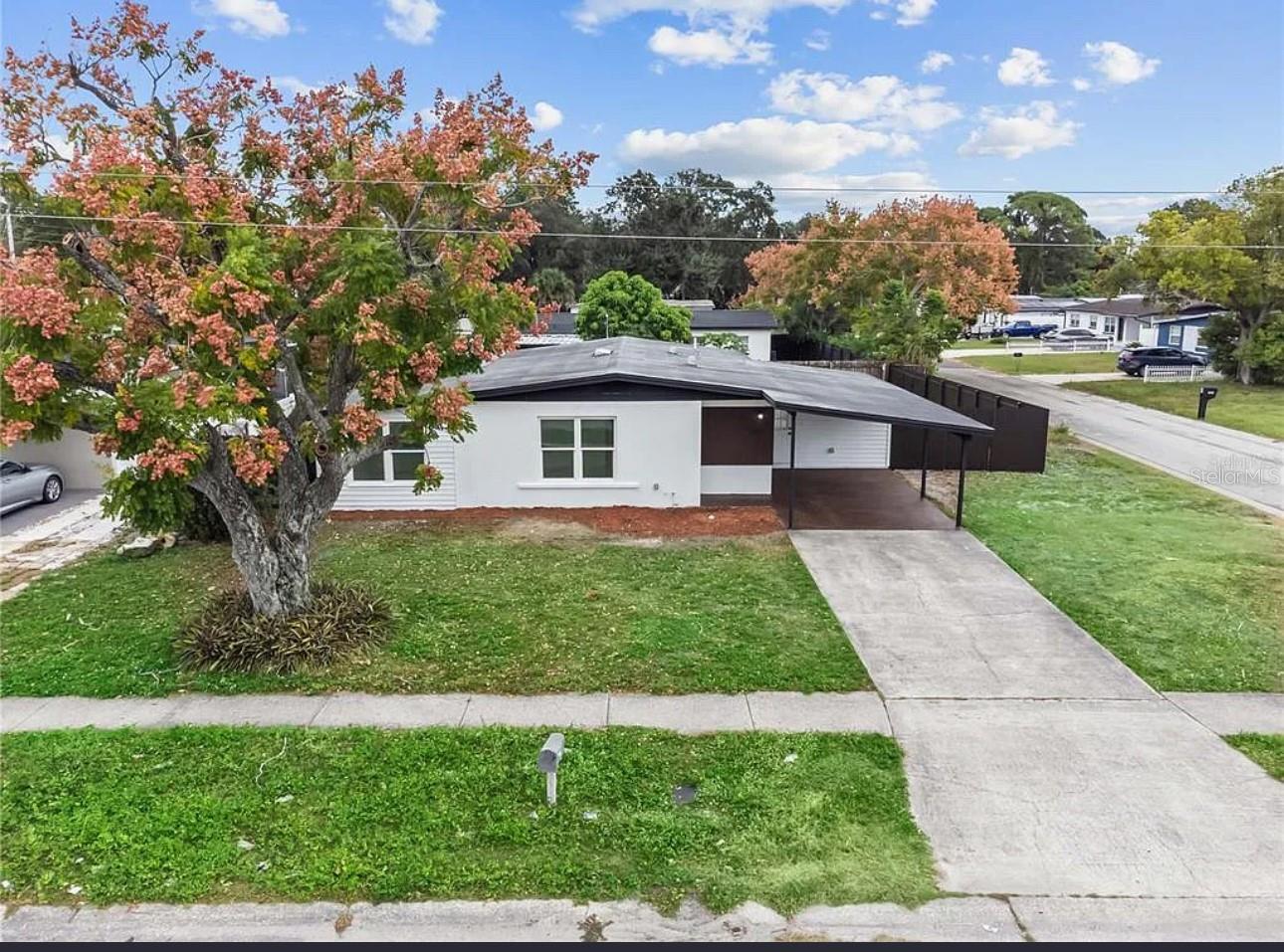5101 Town N Country Blvd photo 1